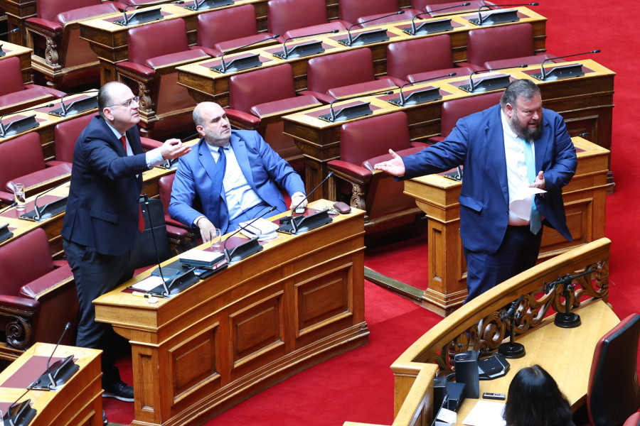 [385415] ΣΥΖΗΤΗΣΗ ΣΤΗΝ ΟΛΟΜΕΛΕΙΑ ΤΗΣ ΒΟΥΛΗΣ ΝΟΜΟΣΧΕΔΙΟΥ ΤΟΥ ΥΠΟΥΡΓΕΙΟΥ ΠΕΡΙΒΑΛΛΟΝΤΟΣ ΚΑΙ ΕΝΕΡΓΕΙΑΣ / 2η ΗΜΕΡΑ (ΓΙΑΝΝΗΣ ΠΑΝΑΓΟΠΟΥΛΟΣ/EUROKINISSI)