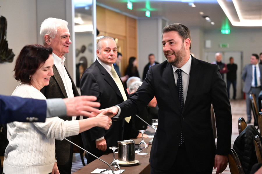 [385527] ΣΥΝΕΔΡΙΑΣΗ ΟΛΟΜΕΛΕΙΑΣ ΕΠΙΤΡΟΠΗΣ ΣΥΜΠΑΡΑΤΑΞΗΣ ΚΑΙ ΔΙΕΥΡΥΝΣΗΣ ΤΟΥ ΠΑΣΟΚ-ΚΙΝΗΜΑΤΟΣ ΑΛΛΑΓΗΣ (ΤΑΤΙΑΝΑ ΜΠΟΛΑΡΗ/EUROKINISSI)