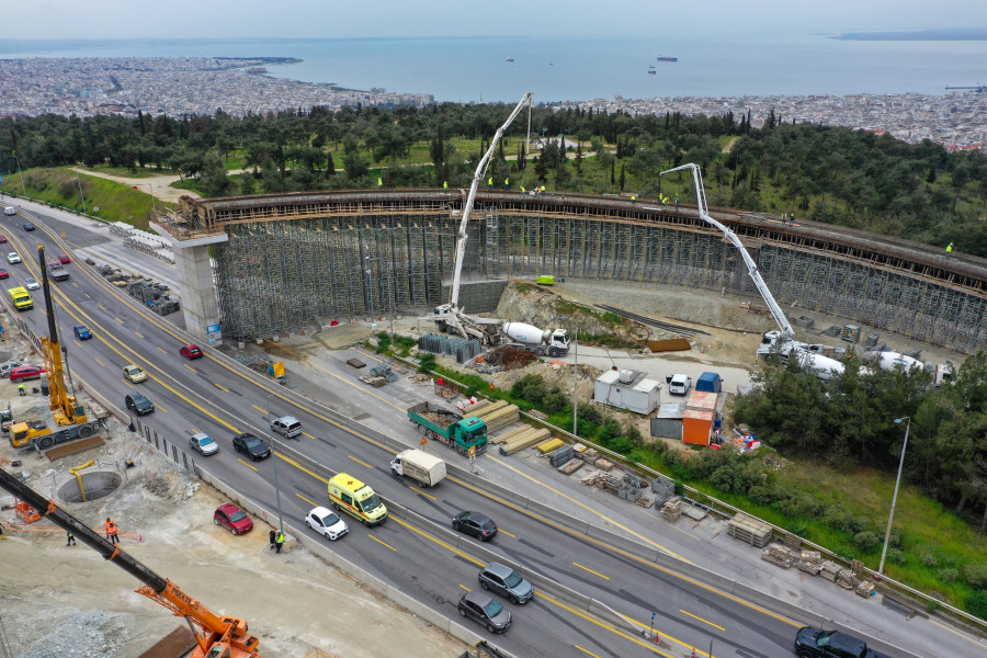 [385763] ΚΑΤΑΣΚΕΥΗ ΤΟΥ FLYOVER ΣΤΟΝ ΠΕΡΙΦΕΡΕΙΑΚΟ ΘΕΣΣΑΛΟΝΙΚΗΣ(EUROKINISSI/ΛΙΑ ΦΩΚΑ)