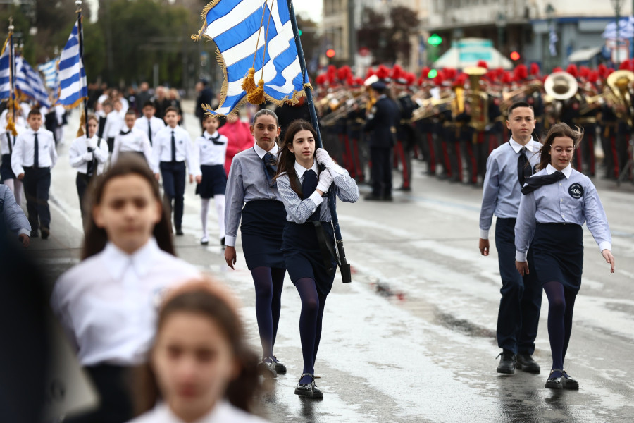 ΜΑΘΗΤΙΚΗ ΠΑΡΕΛΑΣΗ ΣΤΗΝ ΑΘΗΝΑ ΓΙΑ ΤΟΝ ΕΟΡΤΑΣΜΟ ΤΗΣ ΕΠΕΤΕΙΟΥ ΤΗΣ 25ης ΜΑΡΤΙΟΥ 1821