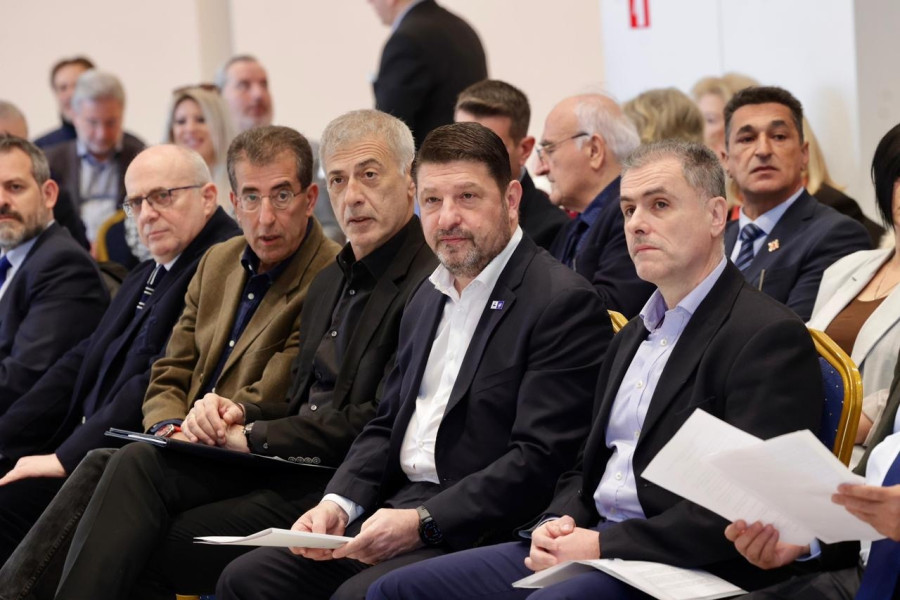 Χαρδαλιάς - Μώραλης 