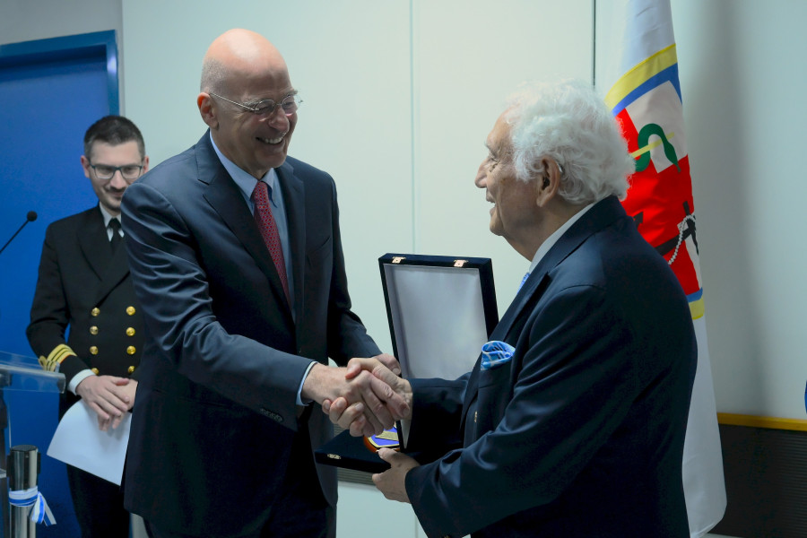 ΠΑΡΟΥΣΙΑ ΥΕΘΑ ΝΙΚΟΥ ΔΕΝΔΙΑ ΣΤΗΝ ΤΕΛΕΤΗ ΕΓΚΑΙΝΙΩΝ ΝΕΟΥ ΑΞΟΝΙΚΟΥ ΤΟΜΟΓΡΑΦΟΥ ΣΤΟ ΝΝΑ (ΥΠΕΘΑ/ΔΝΣΗ ΕΝΗΜΕΡΩΣΗΣ/EUROKINISSI)