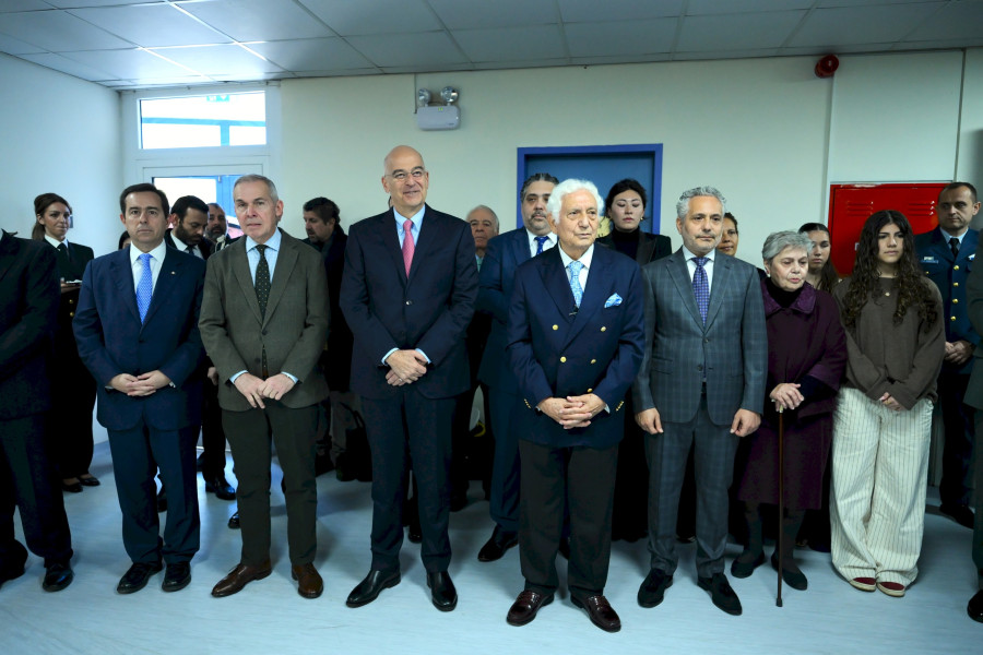 ΠΑΡΟΥΣΙΑ ΥΕΘΑ ΝΙΚΟΥ ΔΕΝΔΙΑ ΣΤΗΝ ΤΕΛΕΤΗ ΕΓΚΑΙΝΙΩΝ ΝΕΟΥ ΑΞΟΝΙΚΟΥ ΤΟΜΟΓΡΑΦΟΥ ΣΤΟ ΝΝΑ (ΥΠΕΘΑ/ΔΝΣΗ ΕΝΗΜΕΡΩΣΗΣ/EUROKINISSI)