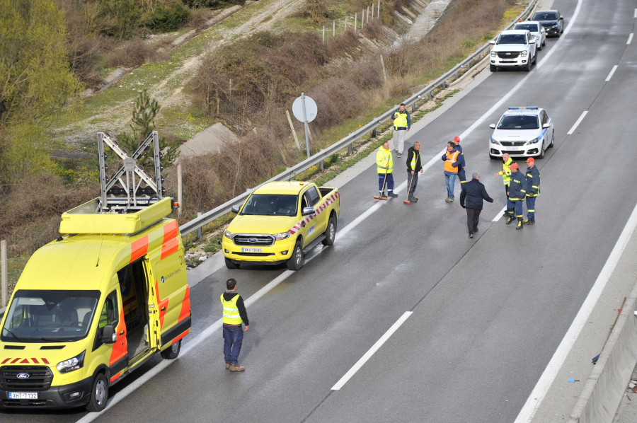 ΤΡΟΧΑΙΟ ΔΥΣΤΥΧΗΜΑ ΜΕ ΔΥΟ ΝΕΚΡΟΥΣ ΚΑΙ ΤΡΕΙΣ ΤΡΑΥΜΑΤΙΕΣ ΣΤΗΝ ΕΓΝΑΤΙΑ ΟΔΟ ΣΤΟ ΡΕΥΜΑ ΚΥΚΛΟΦΟΡΙΑΣ ΑΠΟ ΙΩΑΝΝΙΝΑ ΠΡΟΣ ΗΓΟΥΜΕΝΙΤΣΑ