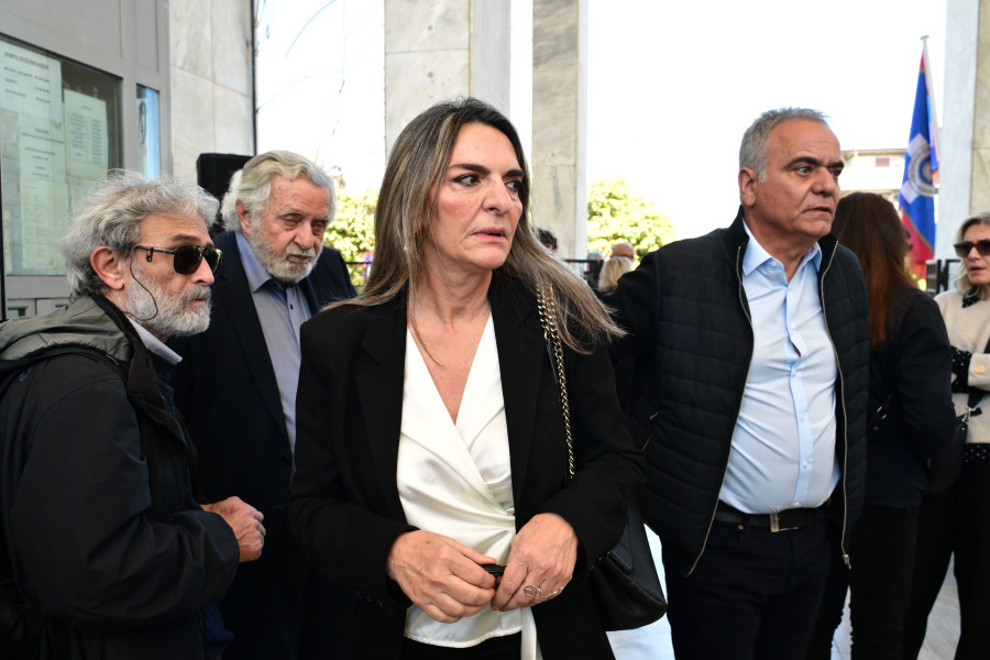 [386126] ΠΟΛΙΤΙΚΗ ΚΗΔΕΙΑ ΤΟΥ ΒΑΣΙΛΗ ΡΙΖΟΥ (ΤΑΤΙΑΝΑ ΜΠΟΛΑΡΗ/EUROKINISSI)