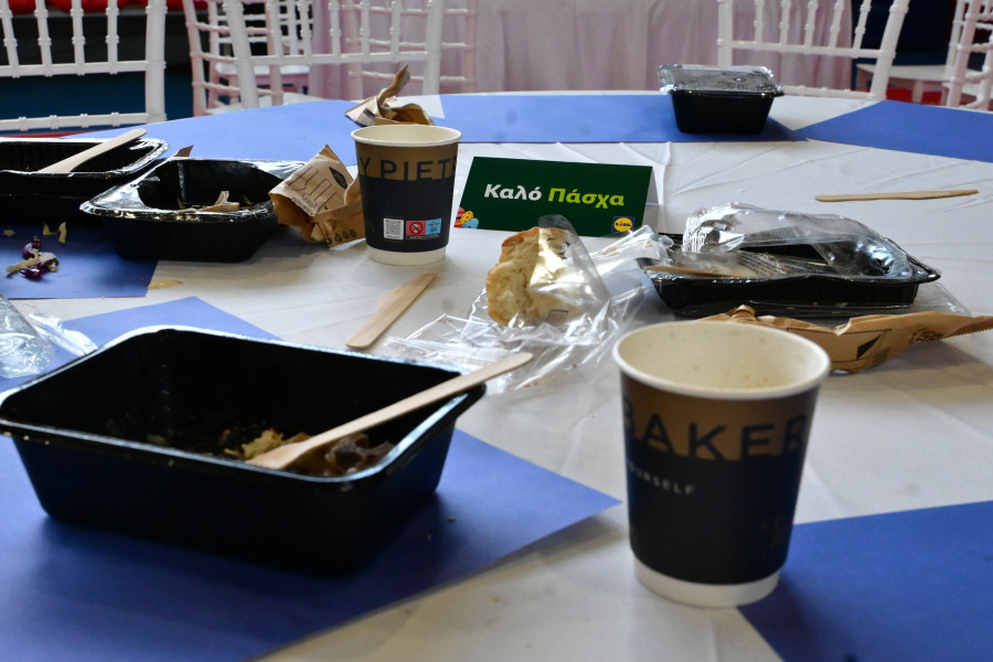 Πασχαλινό γεύμα αγάπης από τον Δήμο Αθηναίων.