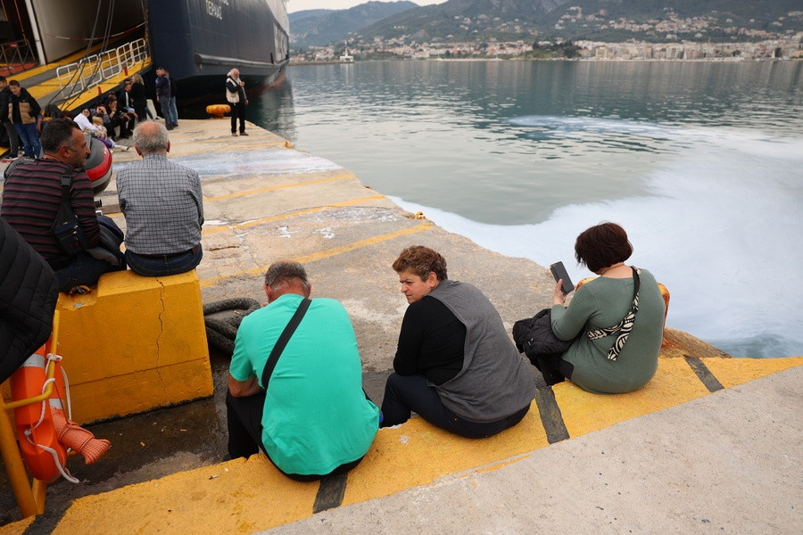 ΚΤΗΝΟΤΡΟΦΟΙ ΣΤΟ ΛΙΜΑΝΙ ΤΗΣ ΜΥΤΙΛΗΝΗΣ