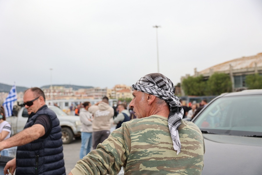 ΚΤΗΝΟΤΡΟΦΟΙ ΣΤΟ ΛΙΜΑΝΙ ΤΗΣ ΜΥΤΙΛΗΝΗΣ