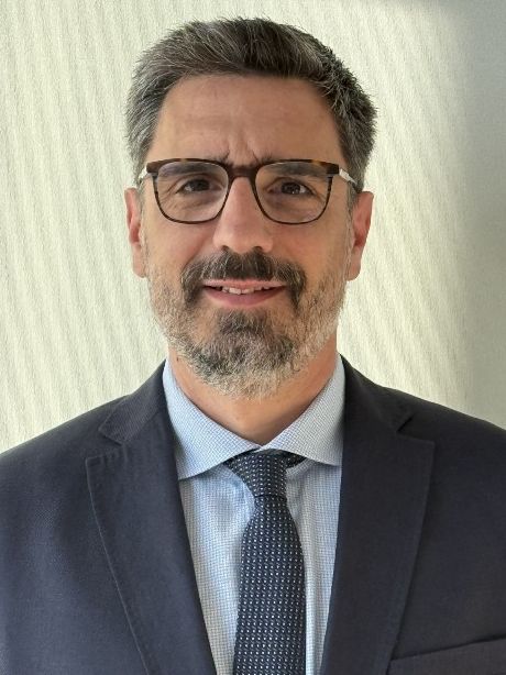 Βασίλης Τζινιέρης 