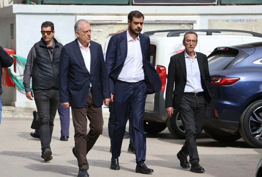 Μαρινάκης, Θεοδωρικάκος, Παπαπαναγιώτου