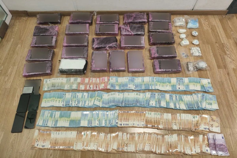 Εξαρθρώθηκε σπείρα με 27 κιλά κοκαΐνη - Δρούσε σε διάφορες περιοχές του Πειραιά