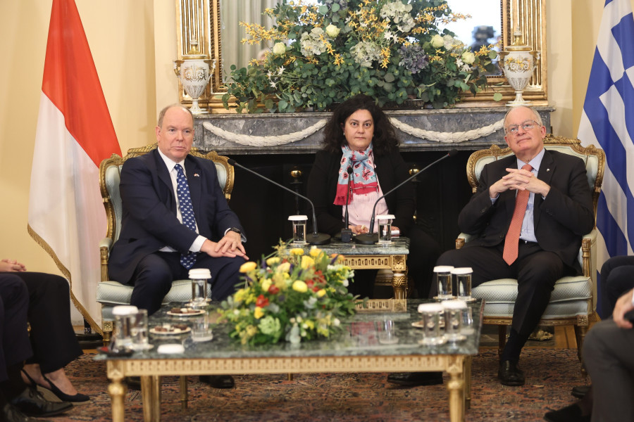 ΣΥΝΑΝΤΗΣΗ ΤΟΥ ΠτΔ ΚΩΝΣΤΑΝΤΙΝΟΥ ΤΑΣΟΥΛΑ ΜΕ ΤΟΝ ΠΡΙΓΚΙΠΑ ΑΛΒΕΡΤΟ Β' ΤΟΥ ΜΟΝΑΚΟ (ΓΙΑΝΝΗΣ ΠΑΝΑΓΟΠΟΥΛΟΣ/EUROKINISSI)