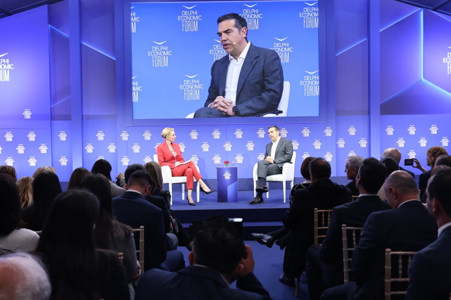 ale3hs-tsipras-delfoi.jpg