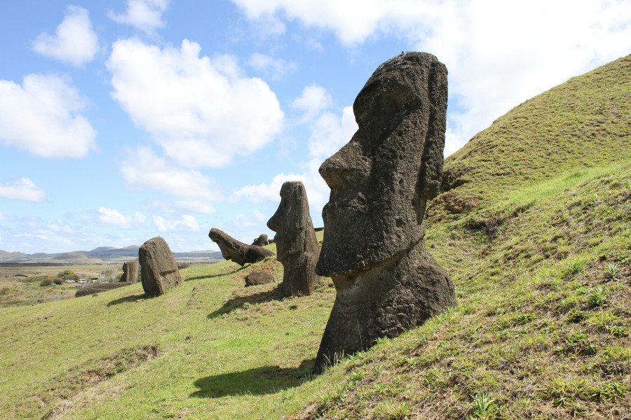 easter-island-1.jpg