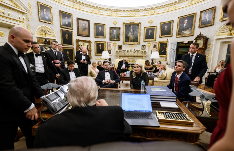 Τραμπ Οβάλ Γραφείο