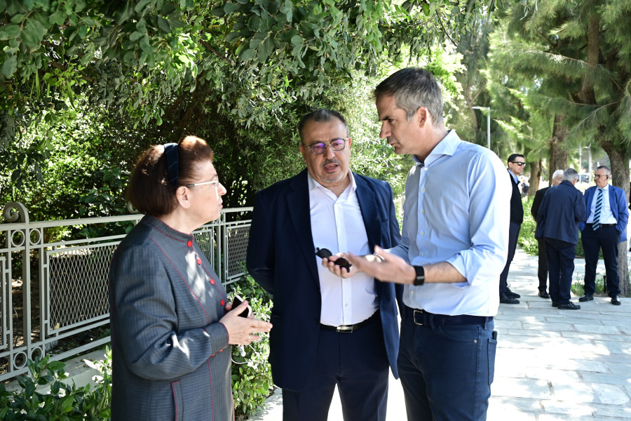 Μενδώνη - Μπακογιάννης 