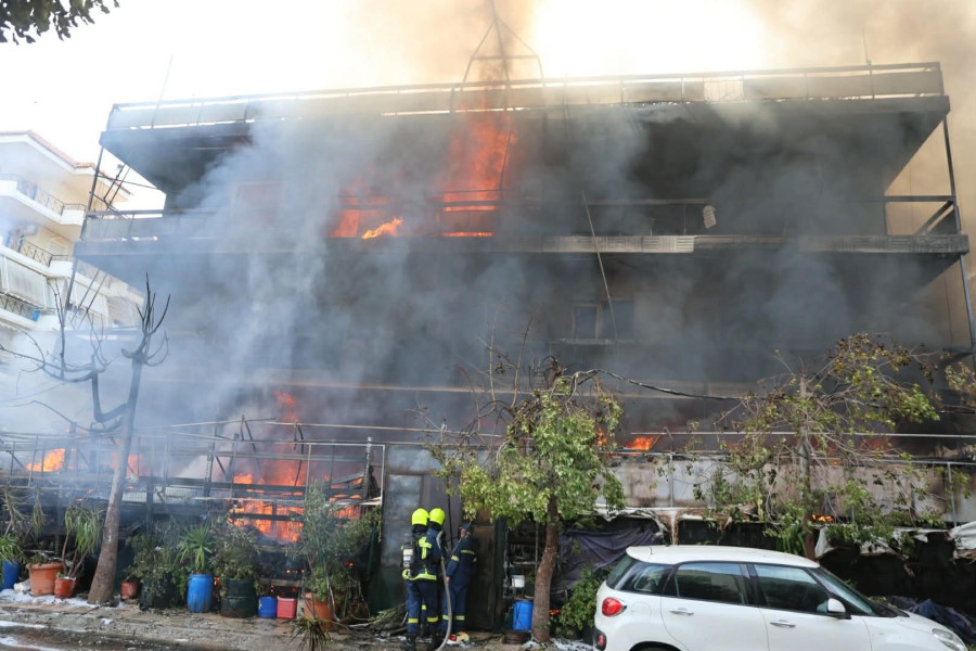 Φωτιά στο Ίλιον