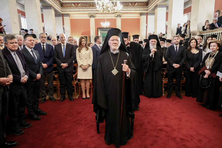 [386822] ΤΕΛΕΤΗ ΑΝΑΓΟΡΕΥΣΗΣ ΤΟΥ ΕΥΑΓΓΕΛΟΥ ΒΕΝΙΖΕΛΟΥ ΣΕ ΕΠΙΤΙΜΟ ΔΙΔΑΚΤΟΡΑ ΤΗΣ ΝΟΜΙΚΗΣ ΚΑΙ ΤΗΣ ΘΕΟΛΟΓΙΚΗΣ ΣΧΟΛΗΣ ΤΟΥ ΕΚΠΑ (ΓΙΑΝΝΗΣ ΠΑΝΑΓΟΠΟΥΛΟΣ/EUROKINISSI)