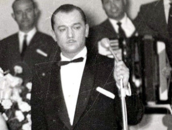mpoyzoyki-kai-mpoyzoyksides-antigrafh.jpg