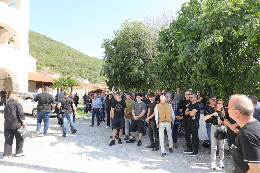 [387297] ΕΙΚΟΝΕΣ ΑΠΟ ΤΗΝ ΚΗΔΕΙΑ ΤΟΥ ΠΑΡΑΣΚΕΥΑ ΑΝΤΖΑ (ΛΑΣΚΑΡΗΣ ΤΣΟΥΤΣΑΣ / EUROKINISSI)