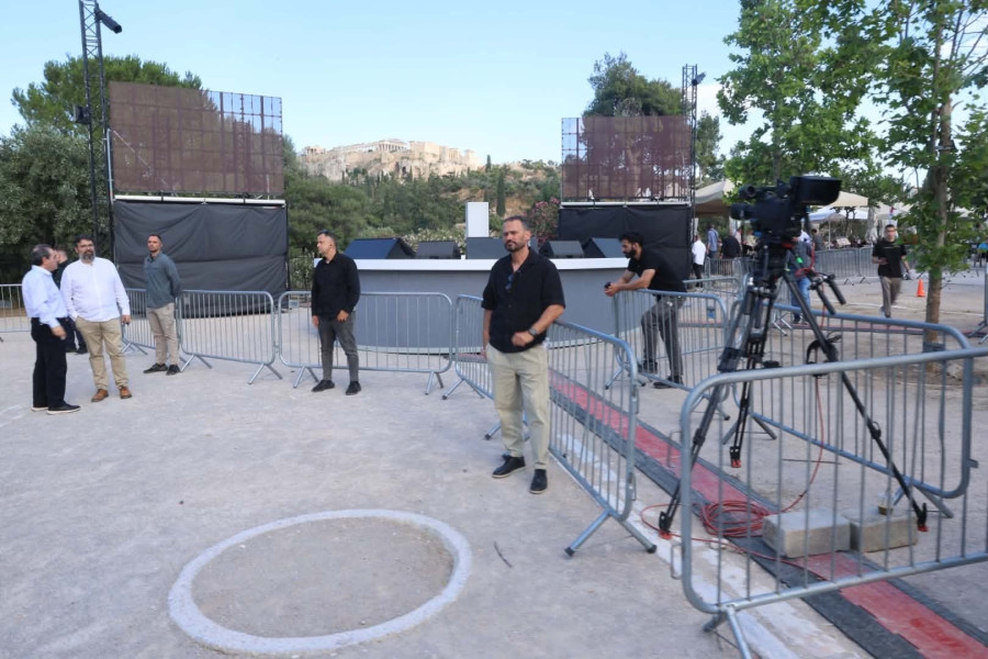 tsipras-thiseio-10.jpg