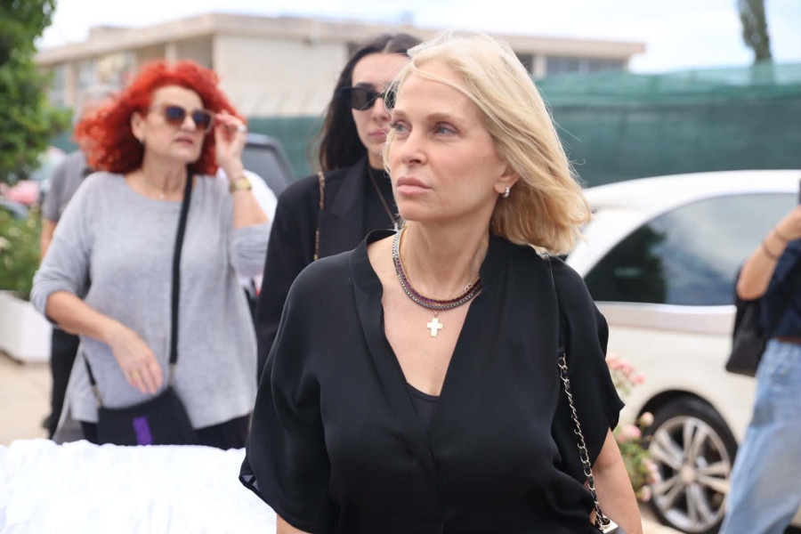 Μαρί Κωνσταντάντου