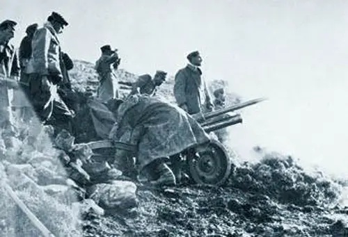 Φωτογραφία από μάχη του ΕΛΑΣ