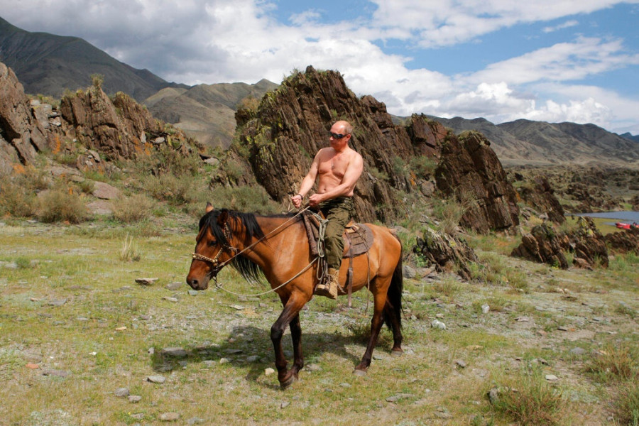 Russia Putin Topless