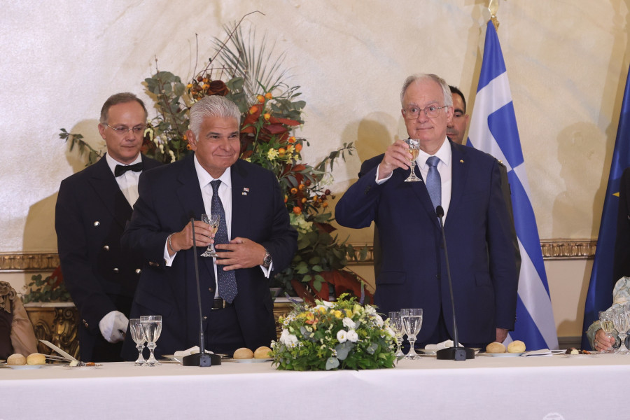 [387407] ΣΥΝΑΝΤΗΣΗ ΤΟΥ ΠτΔ ΚΩΝΣΤΑΝΤΙΝΟΥ ΤΑΣΟΥΛΑ ΜΕ ΤΟΝ ΠτΔ ΤΟΥ ΠΑΝΑΜΑ JOSE RAUL MULINO QUINTERO ΣΤΟ ΠΡΟΕΔΡΙΚΟ ΜΕΓΑΡΟ (ΓΙΑΝΝΗΣ ΠΑΝΑΓΟΠΟΥΛΟΣ / EUROKINISSI)