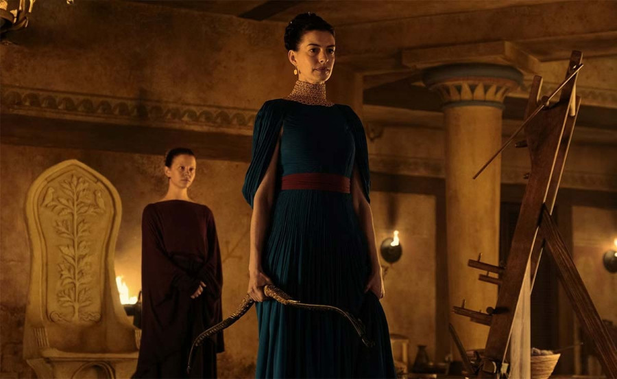 the-odyssey-anne-hathaway.jpg