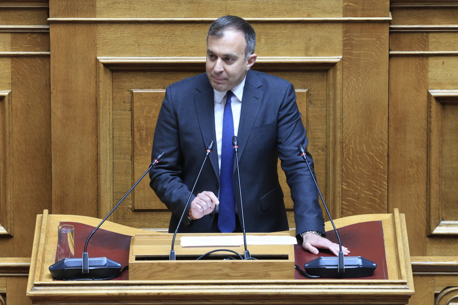 [386461] ΣΥΖΗΤΗΣΗ ΣΤΗΝ ΟΛΟΜΕΛΕΙΑ ΤΗΣ ΒΟΥΛΗΣ ΑΙΤΗΣΕΩΝ ΑΡΣΗΣ ΑΣΥΛΙΑΣ ΒΟΥΛΕΥΤΩΝ (ΓΙΩΡΓΟΣ ΚΟΝΤΑΡΙΝΗΣ/EUROKINISSI)