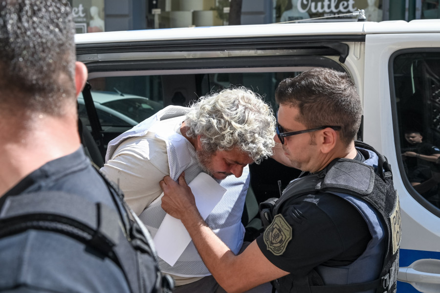 [387534] ΣΤΑ ΔΙΚΑΣΤΗΡΙΑ ΤΗΣ ΠΑΤΡΑΣ Ο 55ΧΡΟΝΟΣ ΕΛΛΗΝΟΑΥΣΤΡΑΛΟΣ ΚΑΤΑΖΗΤΟΥΜΕΝΟΣ ΤΗΣ ΙΝΤΕΡΠΟΛ ΓΙΑ ΔΟΛΟΦΟΝΙΑ ΟΜΟΓΕΝΗ ΣΤΗΝ ΑΥΣΤΡΑΛΙΑ (ΑΝΔΡΕΑΣ ΑΛΕΞΟΠΟΥΛΟΣ / EUROKINISSI)