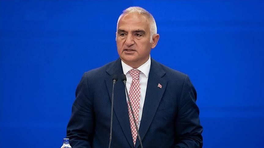 Υπουργός Πολιτισμού και Τουρισμού Μεχμέτ Νουρί Ερσόι