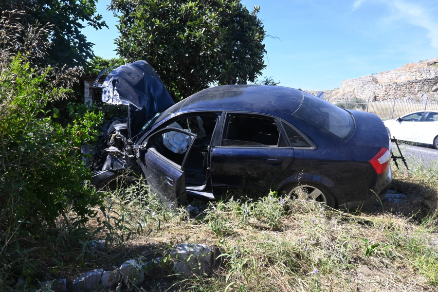 Αργολίδα: Τροχαίο με 5 τραυματίες στον δρόμο Ναυπλίου - Άργους στην περιοχή της Αρχαίας Τίρυνθας. (ΒΑΣΙΛΗΣ ΠΑΠΑΔΟΠΟΥΛΟΣ /EUROKINISSI)