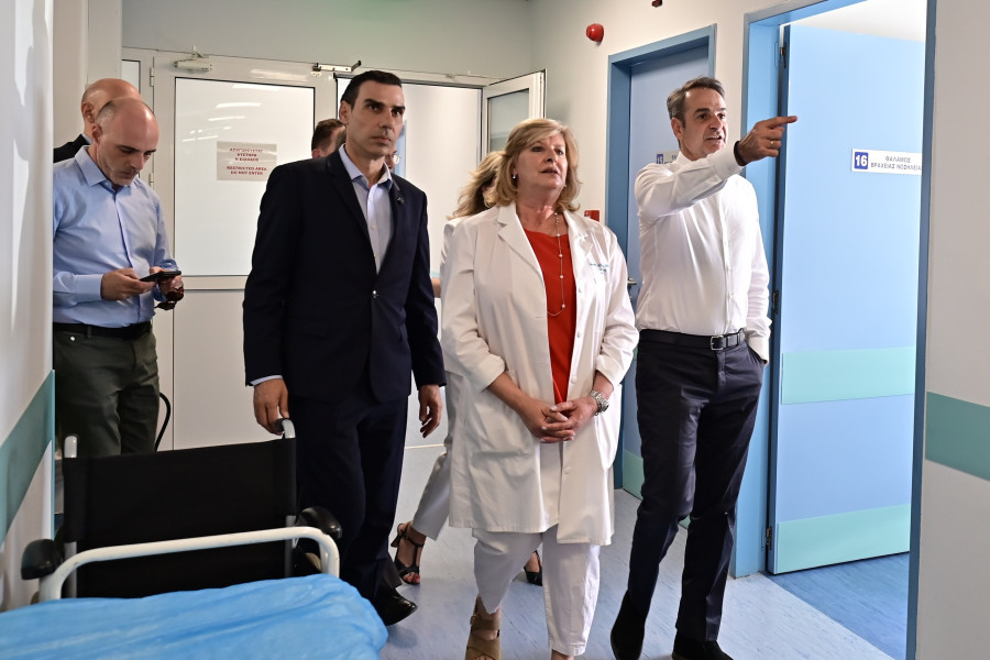 [387724] ΕΠΙΣΚΕΨΗ ΤΟΥ ΠΡΩΘΥΠΟΥΡΓΟΥ ΚΥΡΙΑΚΟΥ ΜΗΤΣΟΤΑΚΗ ΣΤΟΝ ΔΗΜΟ ΒΑΡΗΣ - ΒΟΥΛΑΣ - ΒΟΥΛΙΑΓΜΕΝΗΣ (ΜΙΧΑΛΗΣ ΚΑΡΑΓΙΑΝΝΗΣ / EUROKINISSI)