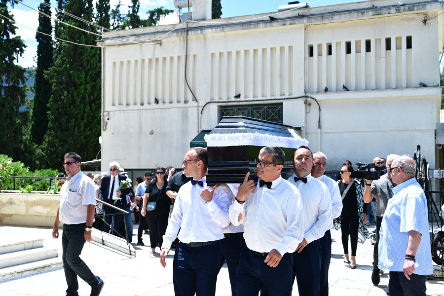 [387829] ΚΗΔΕΙΑ ΤΟΥ ΗΘΟΠΟΙΟΥ ΣΩΤΗΡΗ ΤΣΟΓΚΑ (ΤΑΤΙΑΝΑ ΜΠΟΛΑΡΗ / EUROKINISSI)