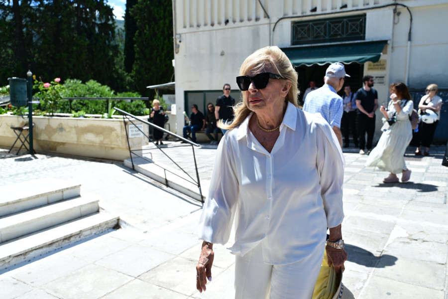 [387829] ΚΗΔΕΙΑ ΤΟΥ ΗΘΟΠΟΙΟΥ ΣΩΤΗΡΗ ΤΣΟΓΚΑ (ΤΑΤΙΑΝΑ ΜΠΟΛΑΡΗ / EUROKINISSI)