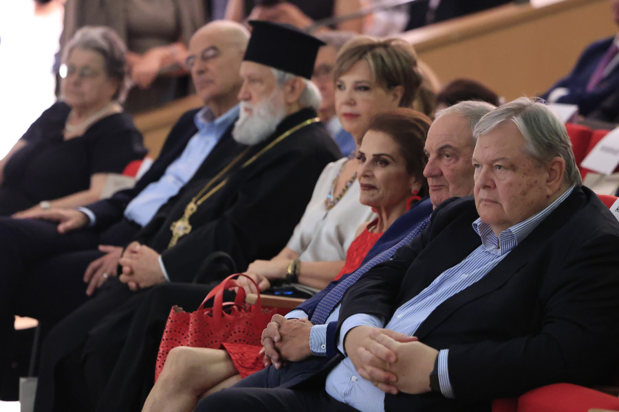 [387913] ΠΑΡΟΥΣΙΑΣΗ ΤΟΥ ΒΙΒΛΙΟΥ ΤΟΥ ΜΙΧΑΛΗ ΣΑΛΛΑ 