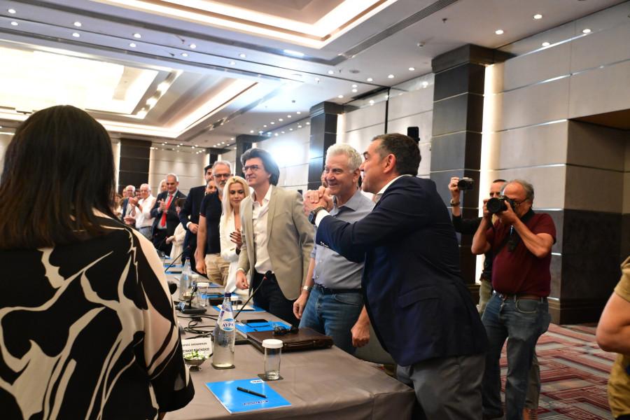 [387980] ΣΥΝΕΔΡΙΑΣΗ ΤΩΝ ΤΟΜΕΑΡΧΩΝ ΤΗΣ ΕΛΛΗΝΙΚΗΣ ΑΡΙΣΤΕΡΗΣ ΣΥΜΠΑΡΑΤΑΞΗΣ (ΤΑΤΙΑΝΑ ΜΠΟΛΑΡΗ / EUROKINISSI)