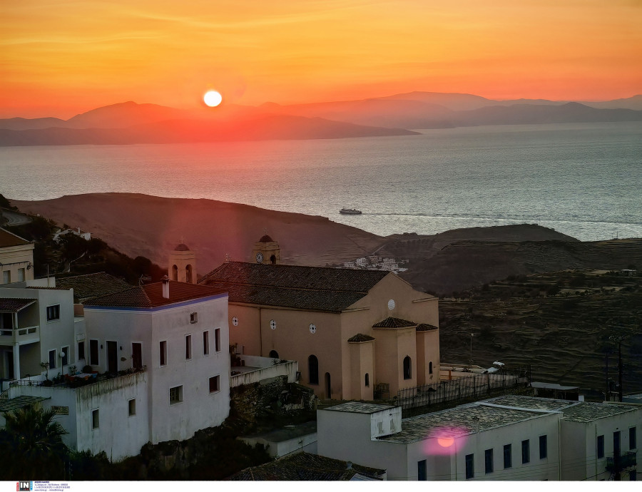 ΝΗΣΟΣ ΚΕΑ - Η ΠΥΛΗ ΤΩΝ ΚΥΚΛΑΔΩΝ
