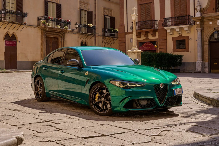 gioulia-alfa-romeo.jpg