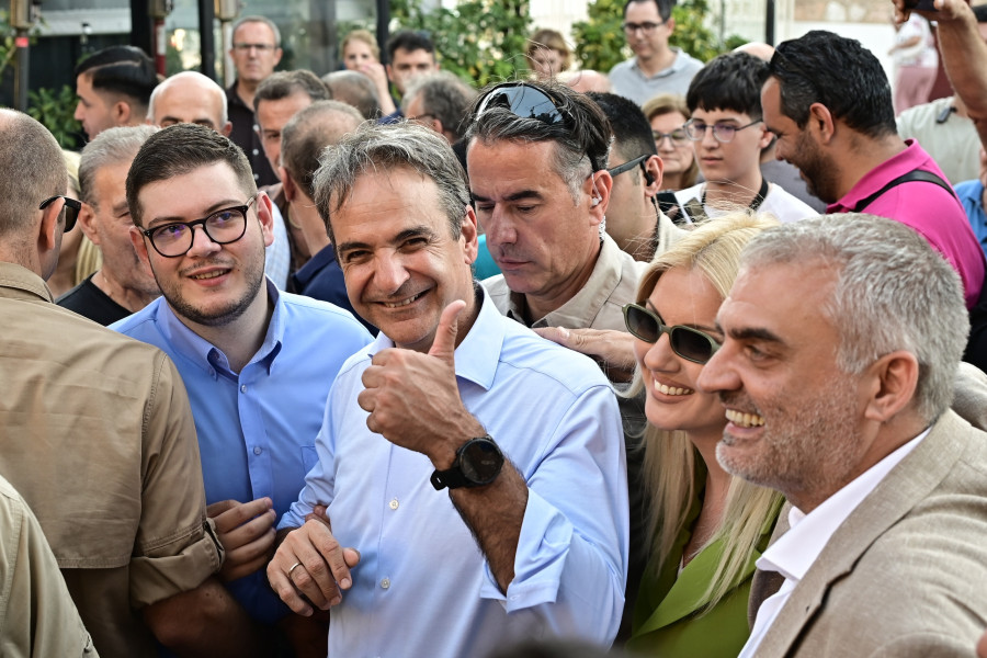 [388049] ΠΕΡΙΟΔΕΙΑ ΤΟΥ ΠΡΩΘΥΠΟΥΡΓΟΥ ΚΥΡΙΑΚΟΥ ΜΗΤΣΟΤΑΚΗ ΣΤΟ ΑΙΓΑΛΕΩ (ΜΙΧΑΛΗΣ ΚΑΡΑΓΙΑΝΝΗΣ / EUROKINISSI)