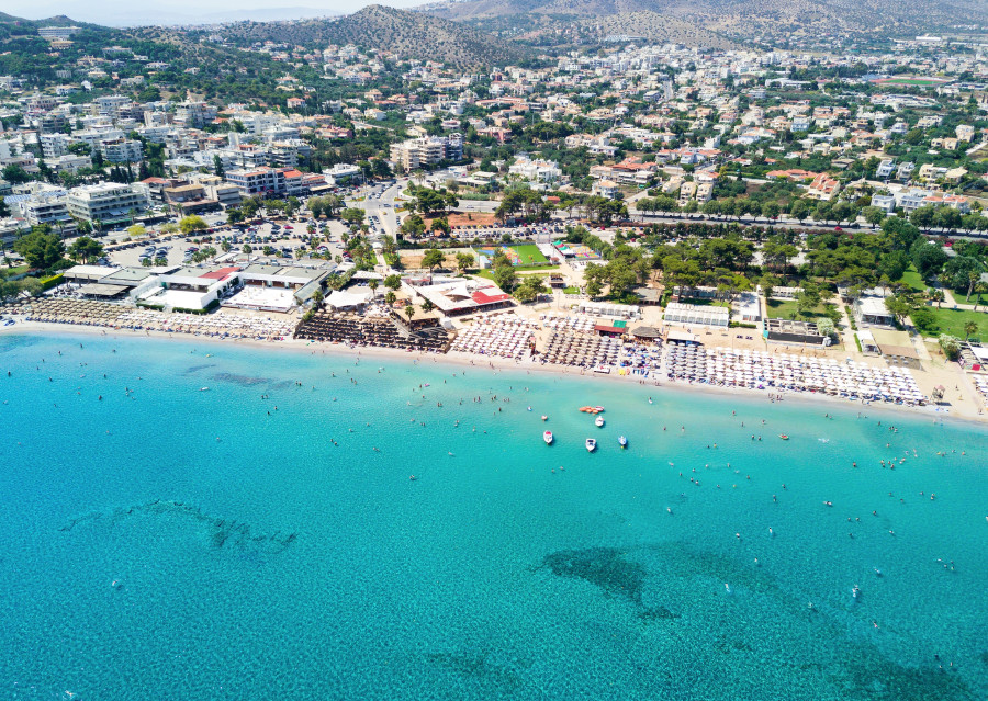 παραλία Βάρκιζα