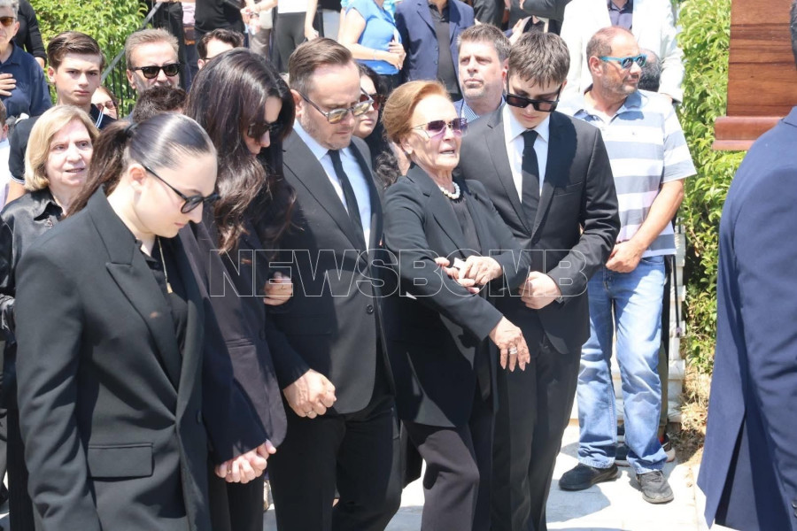κηδεία λεβέντη