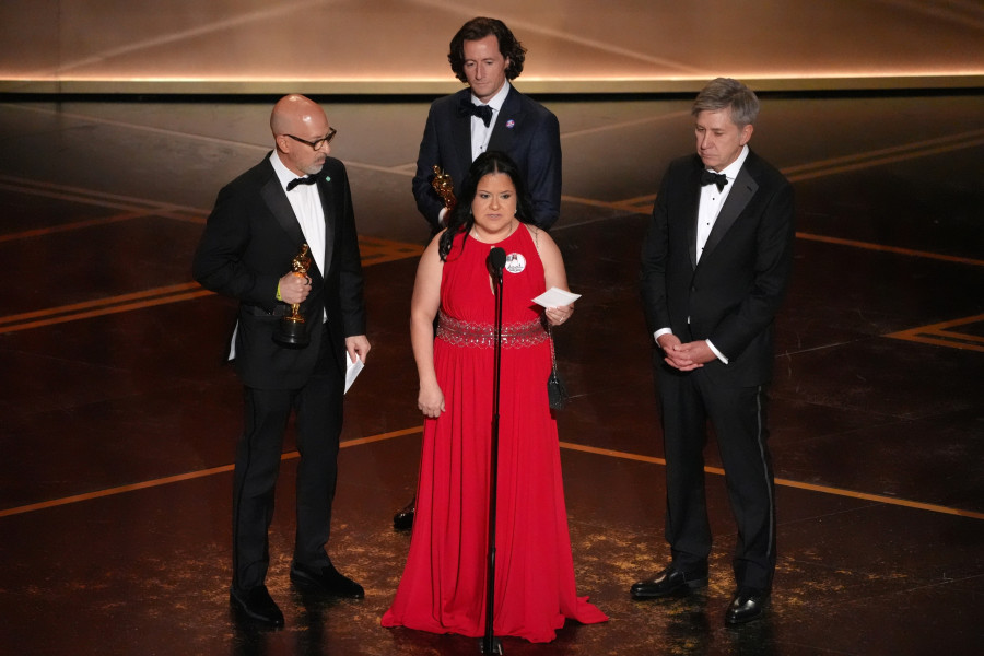 Joshua Seftel,Gloria Cazares,Conall Jones,Steve Hartman
