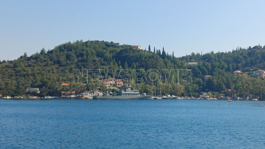 polemiko-ploio-ithaki-1.jpg