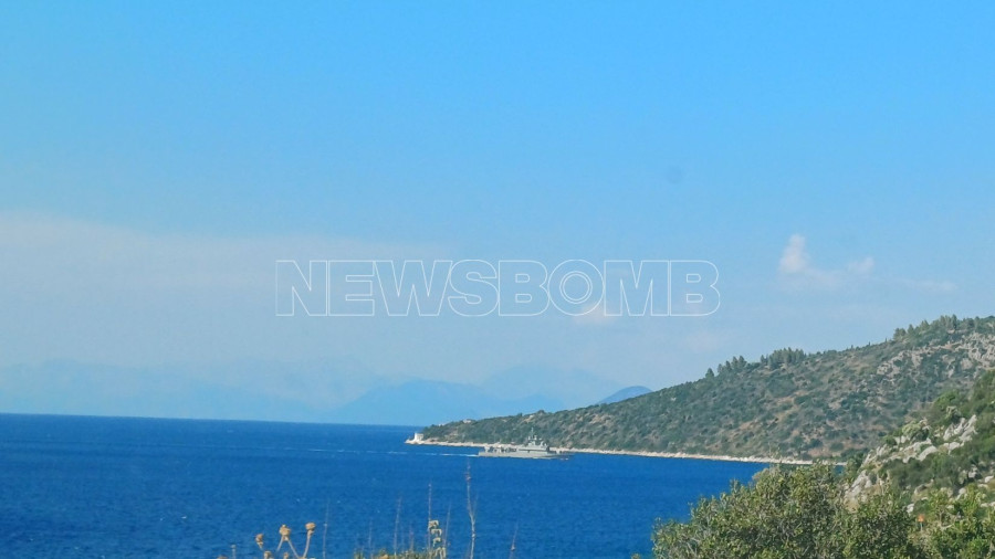 polemiko-ploio-ithaki-2.jpg