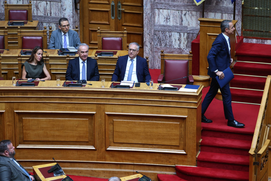 Μητσοτάκης Βουλή 