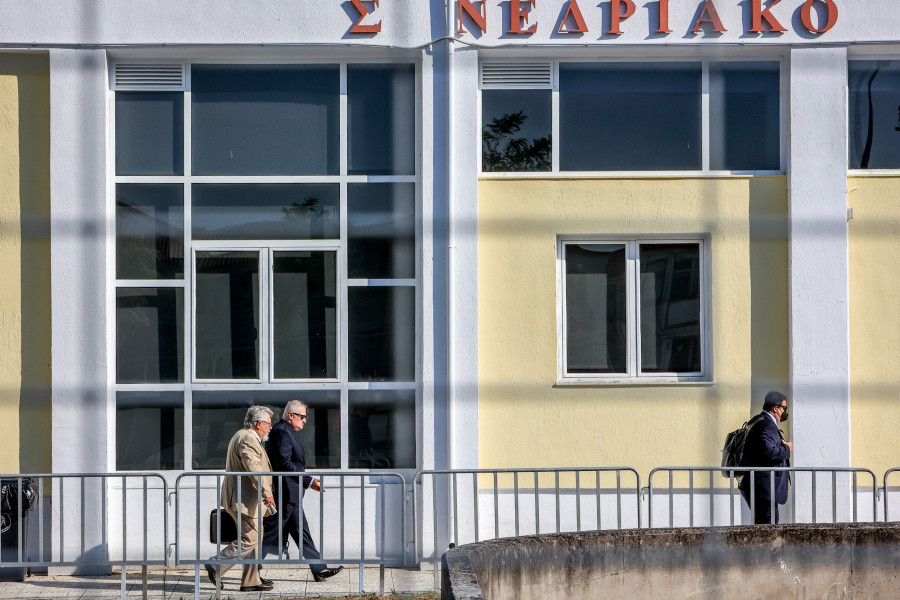 Δίκη Τέμπη