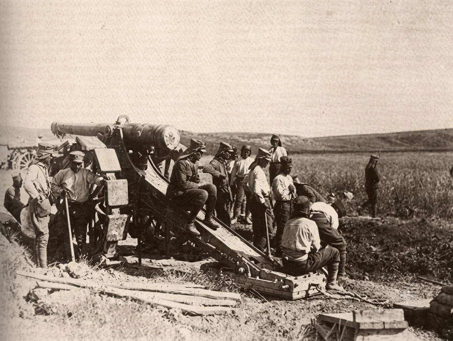 ellhnes-stratiwtes-sto-eski-sexir.jpg